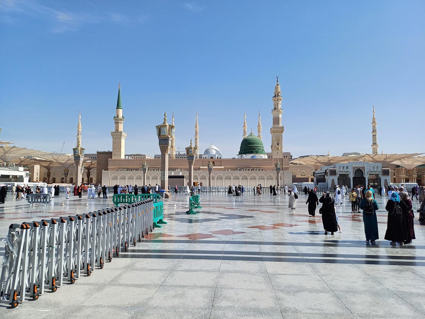 Masjid an-Nabawi in Madinah, with its minarets and the Green Dome